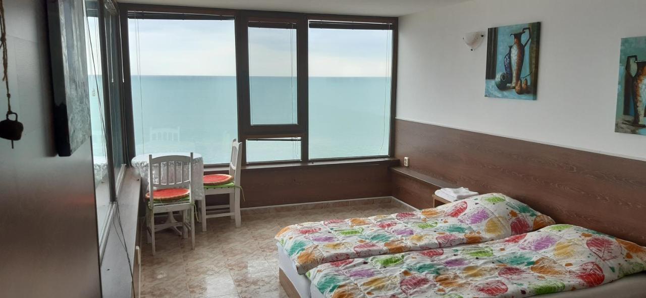 Happy Beach Varna Exterior photo