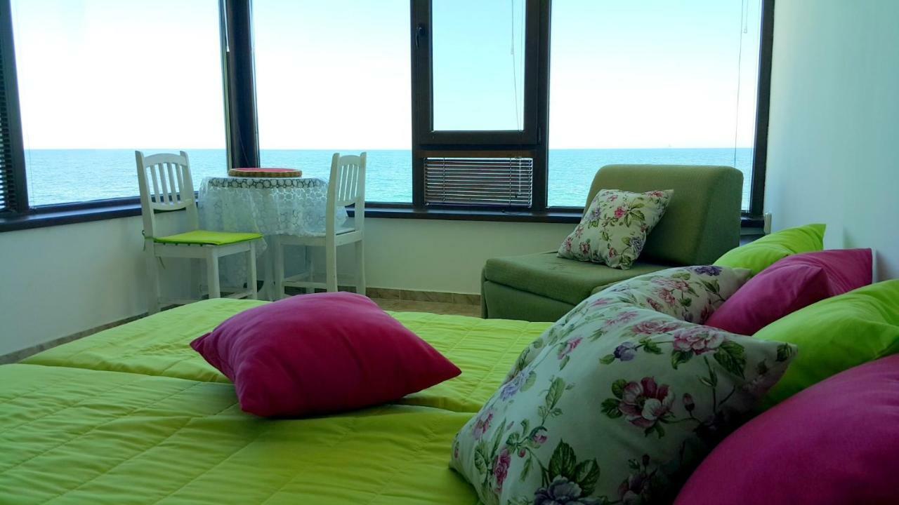 Happy Beach Varna Exterior photo