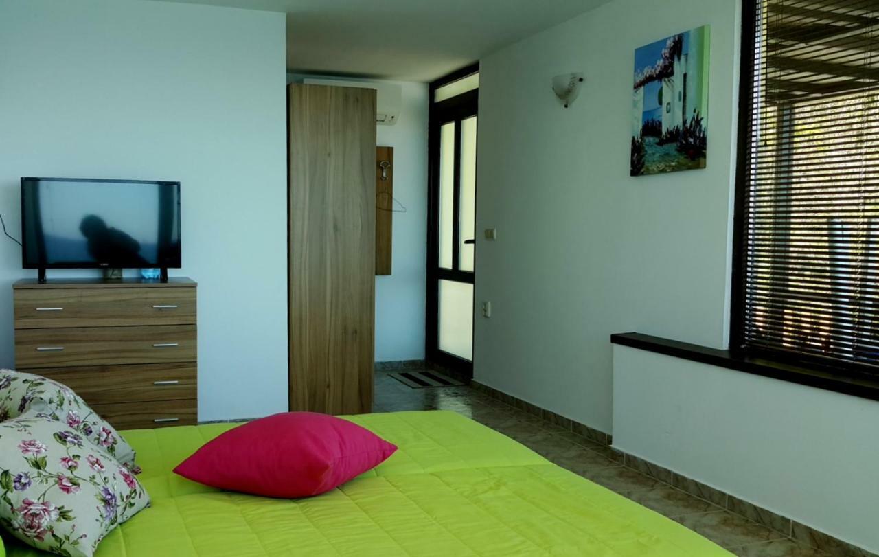 Happy Beach Varna Exterior photo