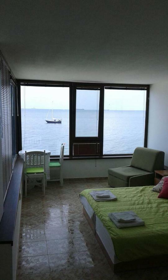 Happy Beach Varna Exterior photo